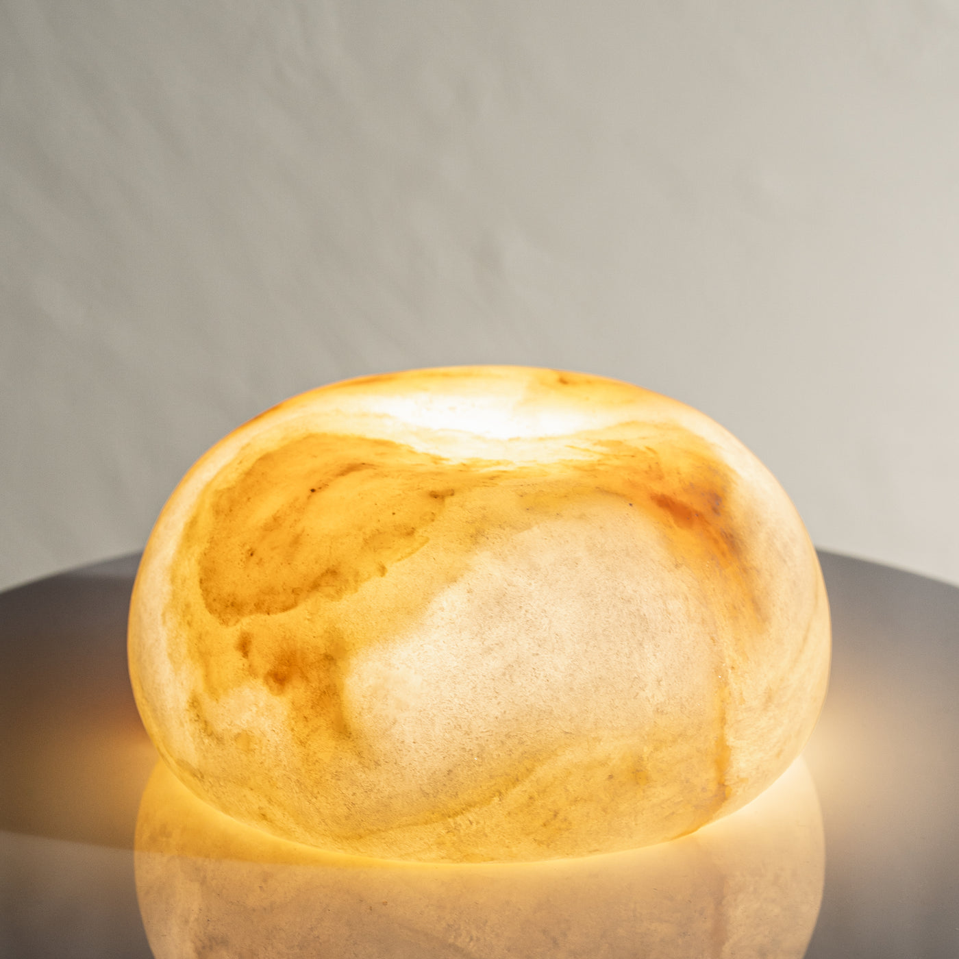 Nami Onyx Night Light